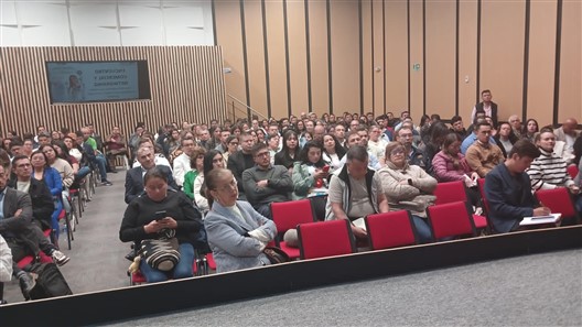 cam com faca ajustado